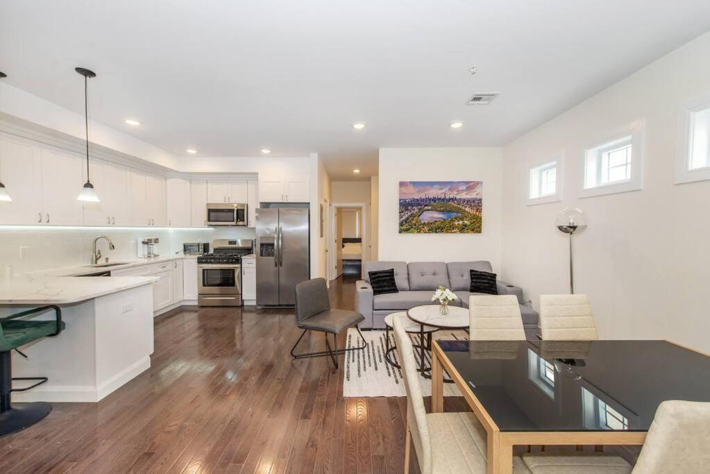 Stylish Chic Condo Nyc At Fingertips North Bergen Exterior foto